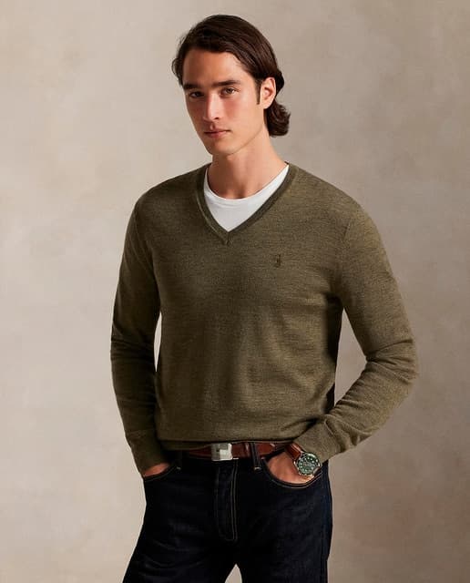 Jersey de hombre de lana merino con cuello pico