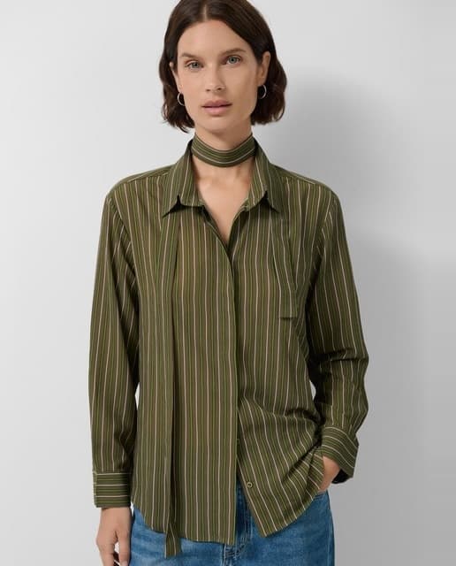 Camisa de mujer listas con lazada en cuello