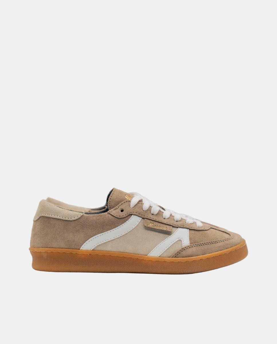 Morrison Zapatilla de serraje beige con tiras en cuero blancas.