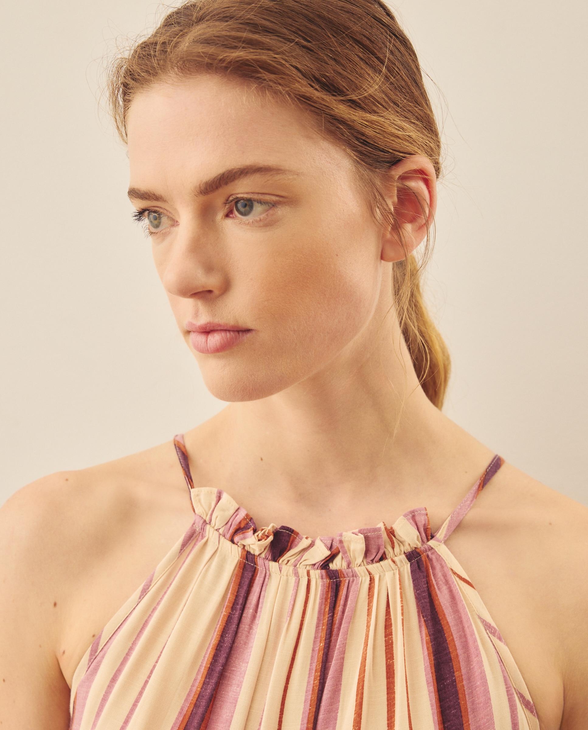 Vestido largo con cuello halter