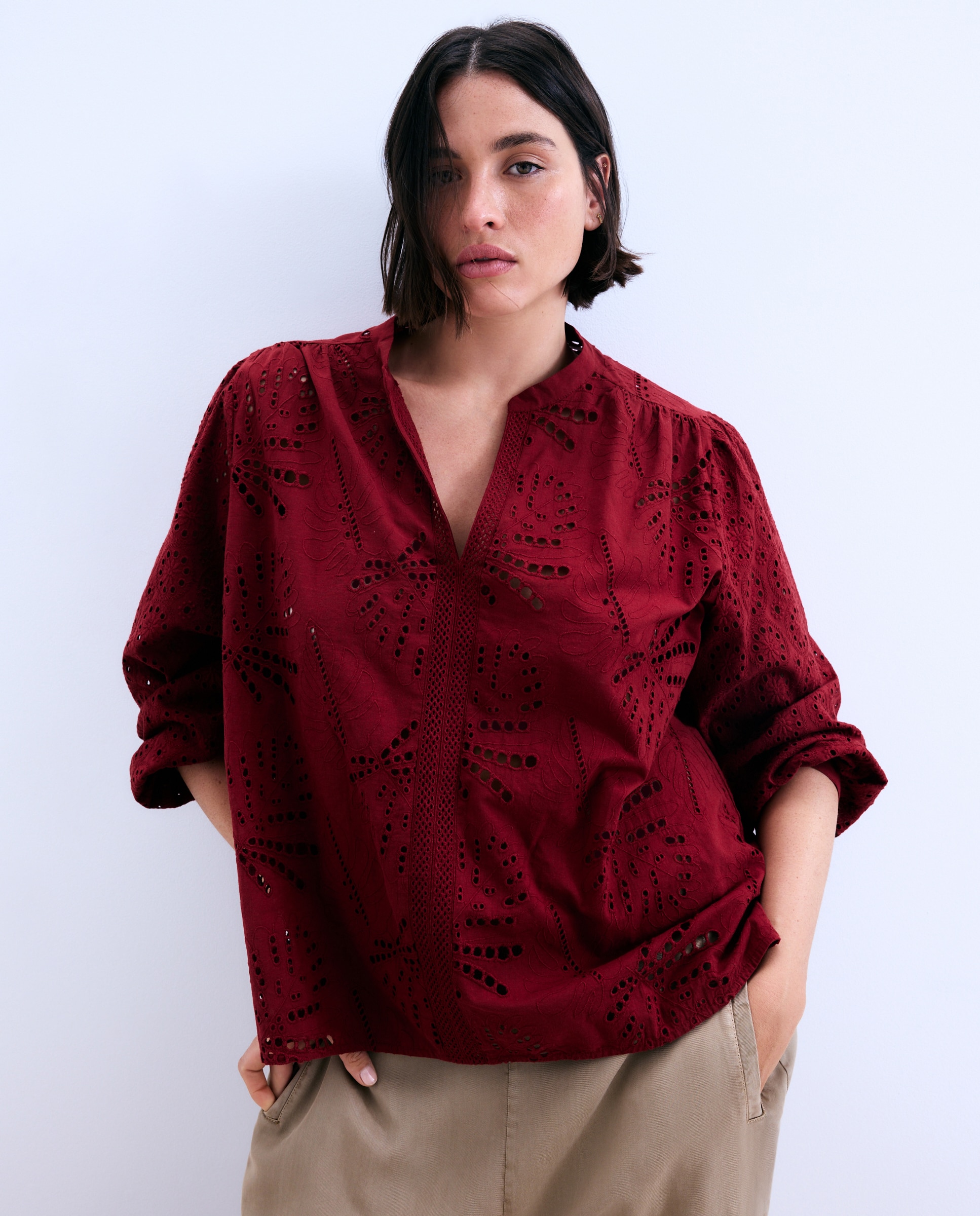 Blusa manga larga bordados combinados de mujer